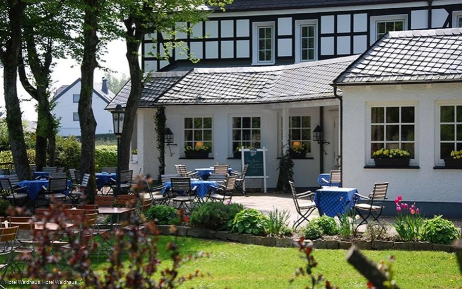 Biergarten Hotel Waldhaus