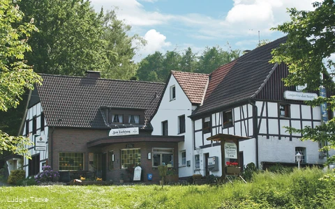 Landgasthaus Zum Tackeberg_FOTORECHTE LUDGER TACKE.jpg