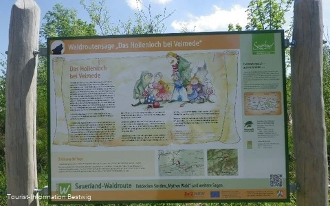 Sagenstation Sauerland Waldroute "Das Hollenloch bei Velmede"