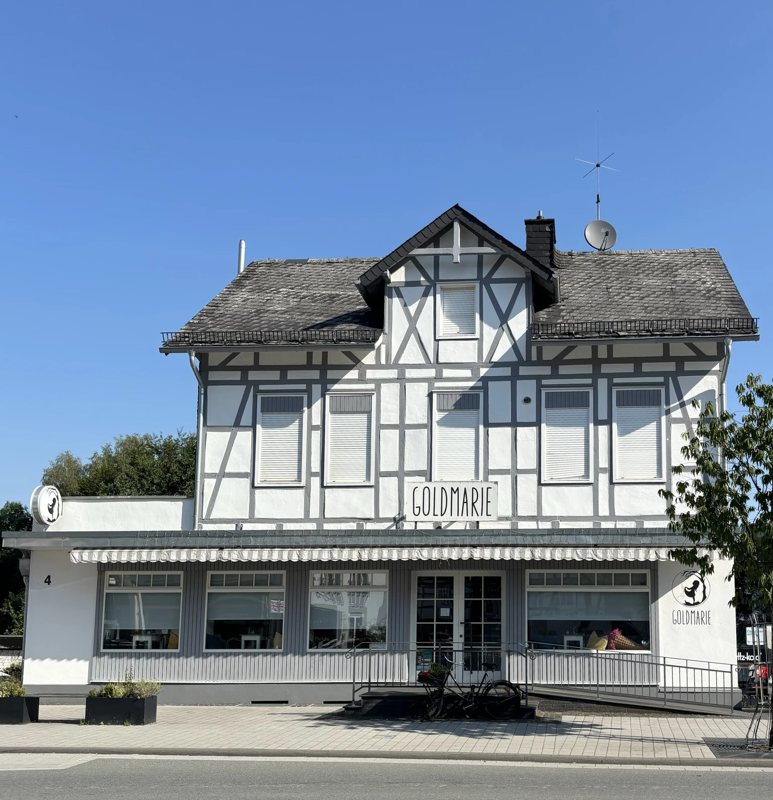 Goldmarie.jpeg Goldmarie.jpeg